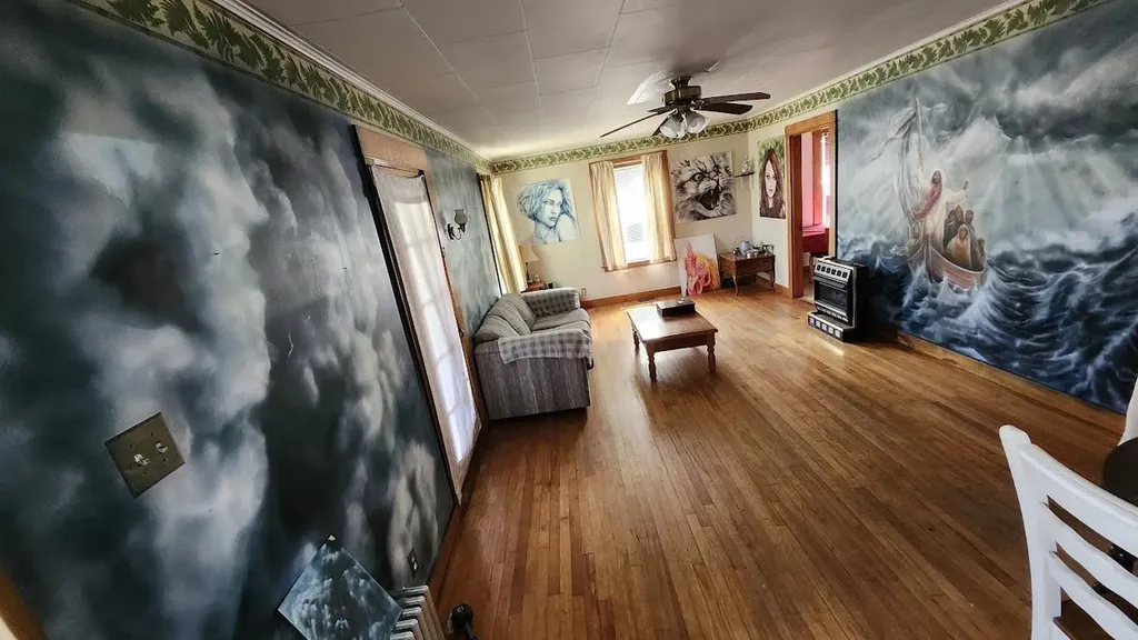 28 Eastland Avenue Millinocket ME 04462