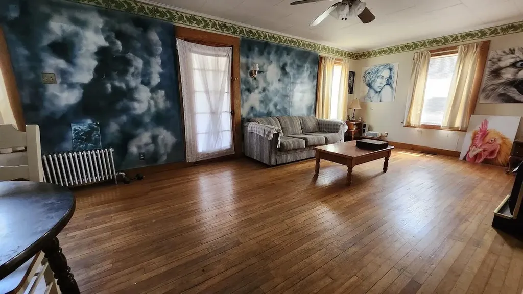 28 Eastland Avenue Millinocket ME 04462