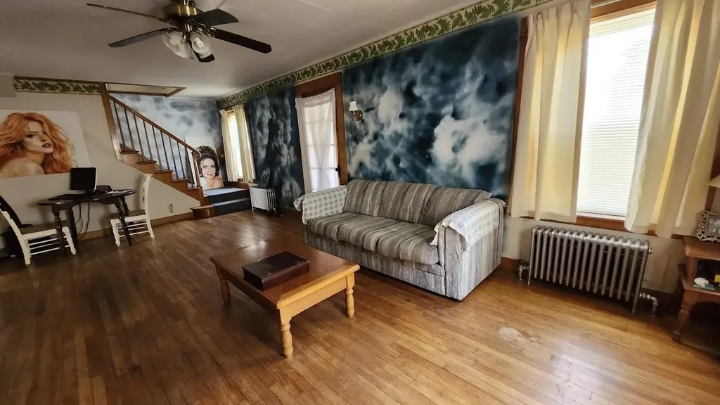 28 Eastland Avenue Millinocket ME 04462