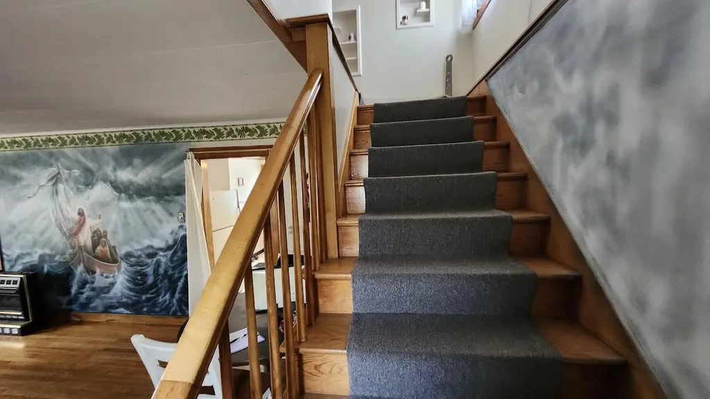 28 Eastland Avenue Millinocket ME 04462