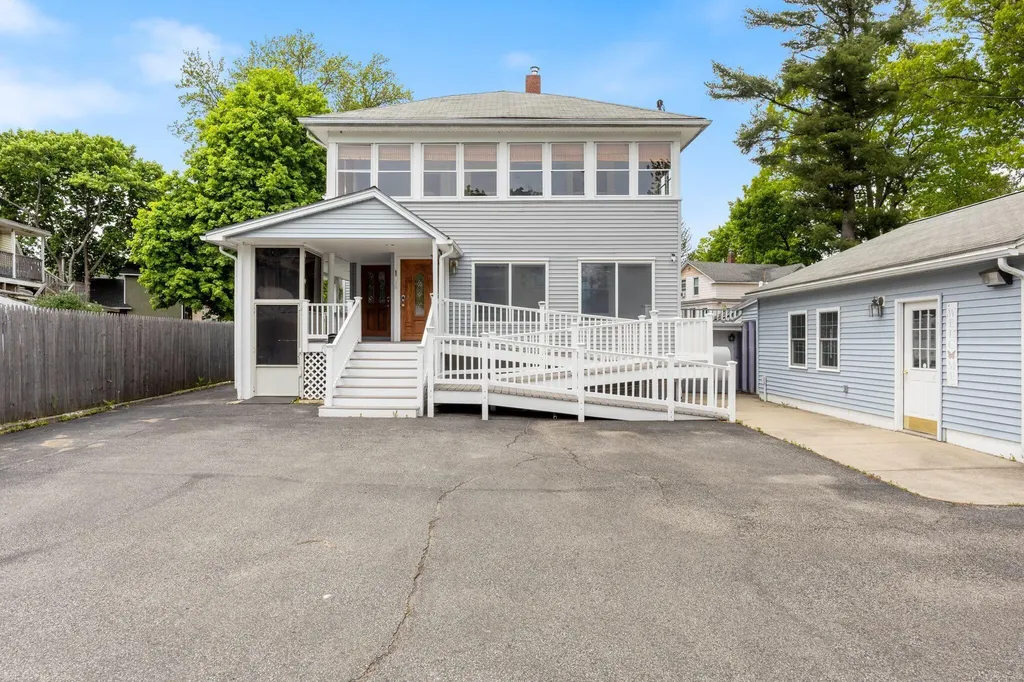 106 High Street Sanford ME 04073