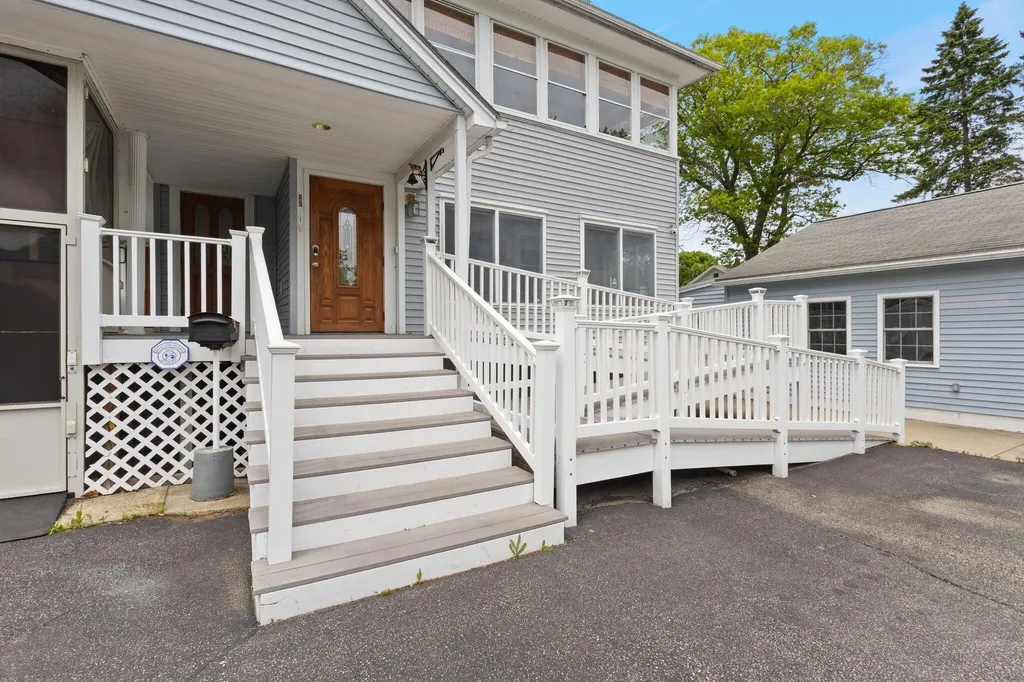 106 High Street Sanford ME 04073