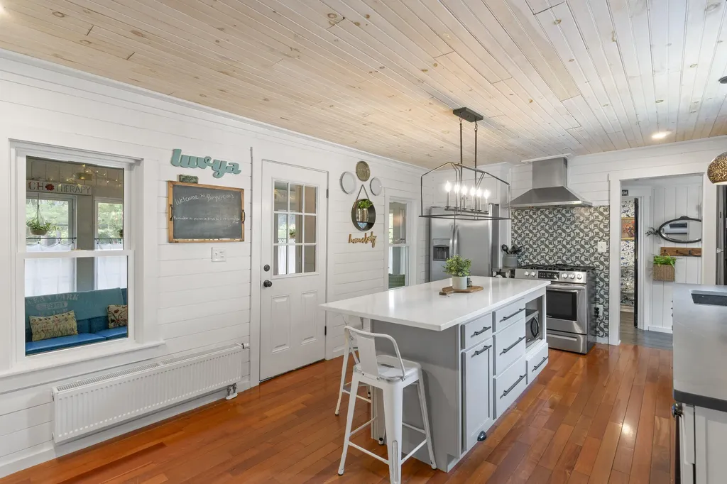 15 Bayview Road Saco ME 04072