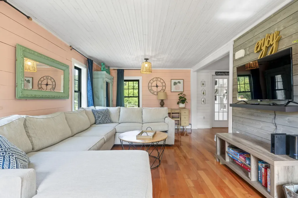 15 Bayview Road Saco ME 04072