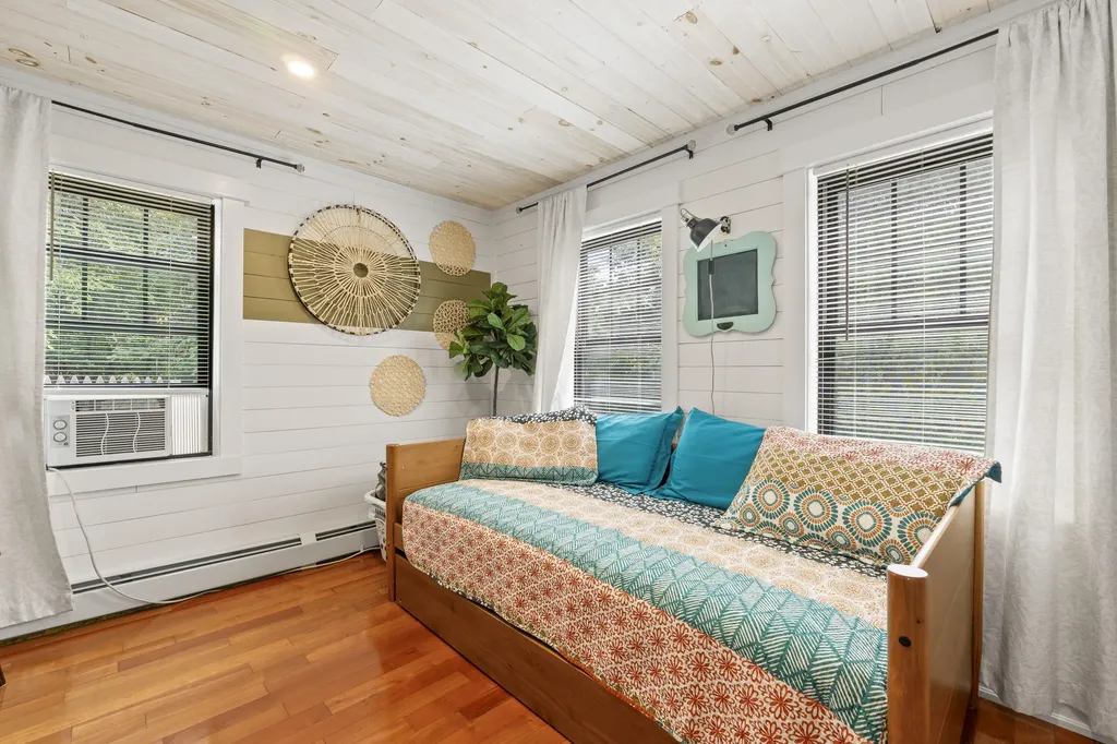 15 Bayview Road Saco ME 04072