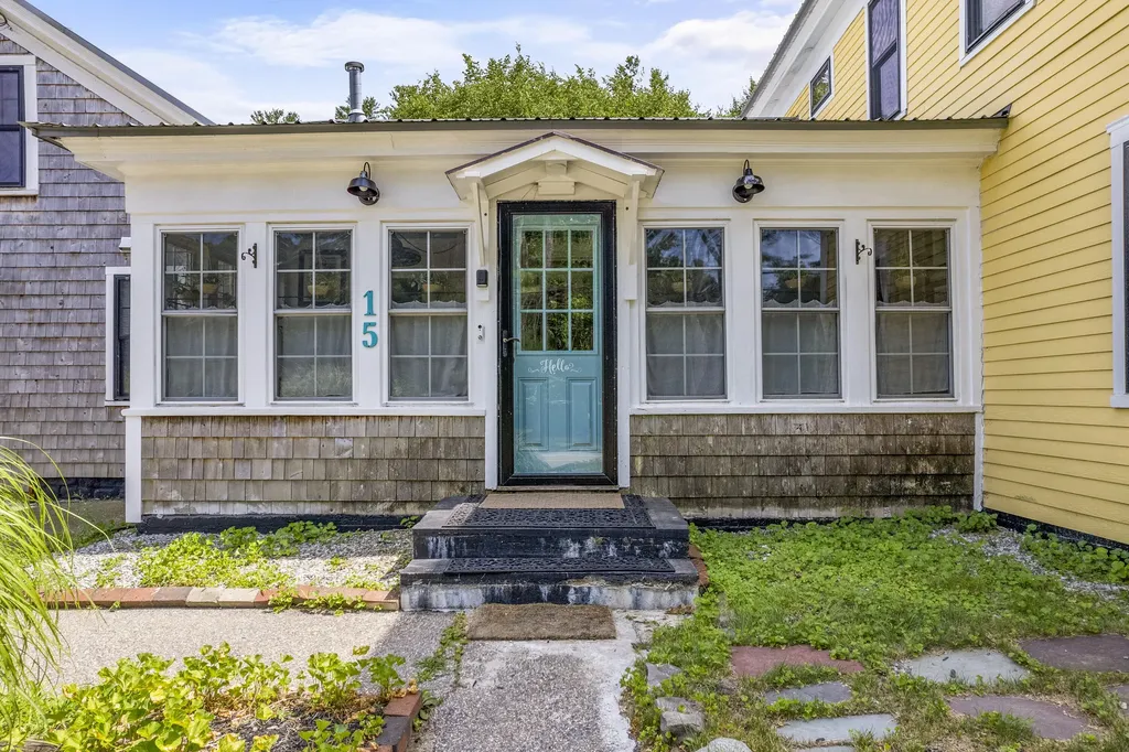 15 Bayview Road Saco ME 04072