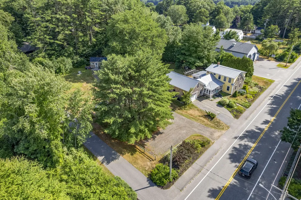 15 Bayview Road Saco ME 04072