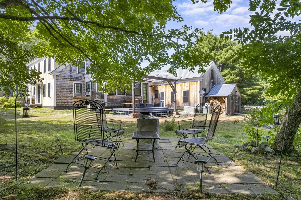 15 Bayview Road Saco ME 04072