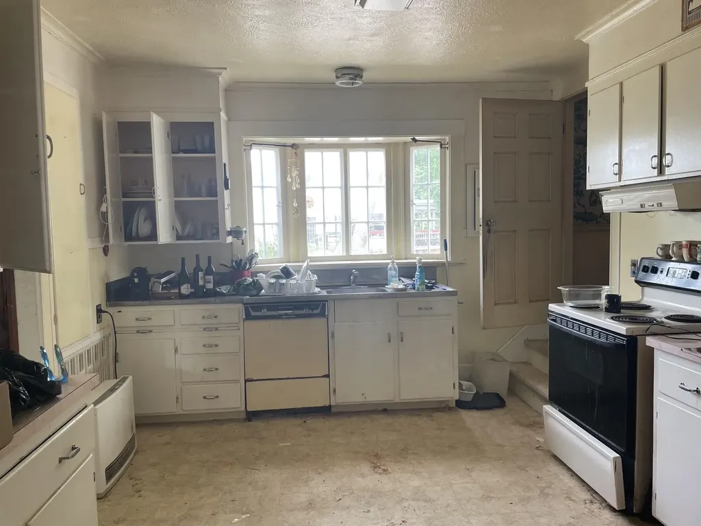 12 Storer Street Sanford ME 04073