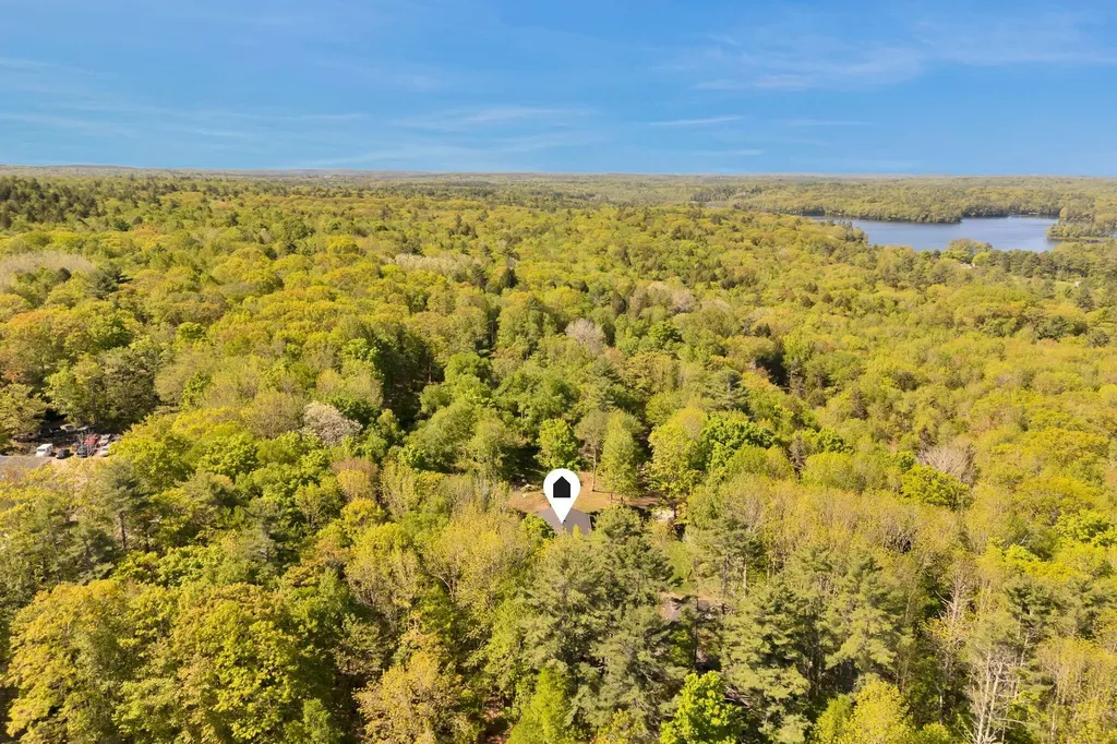 359 Atlantic Highway Waldoboro ME 04572