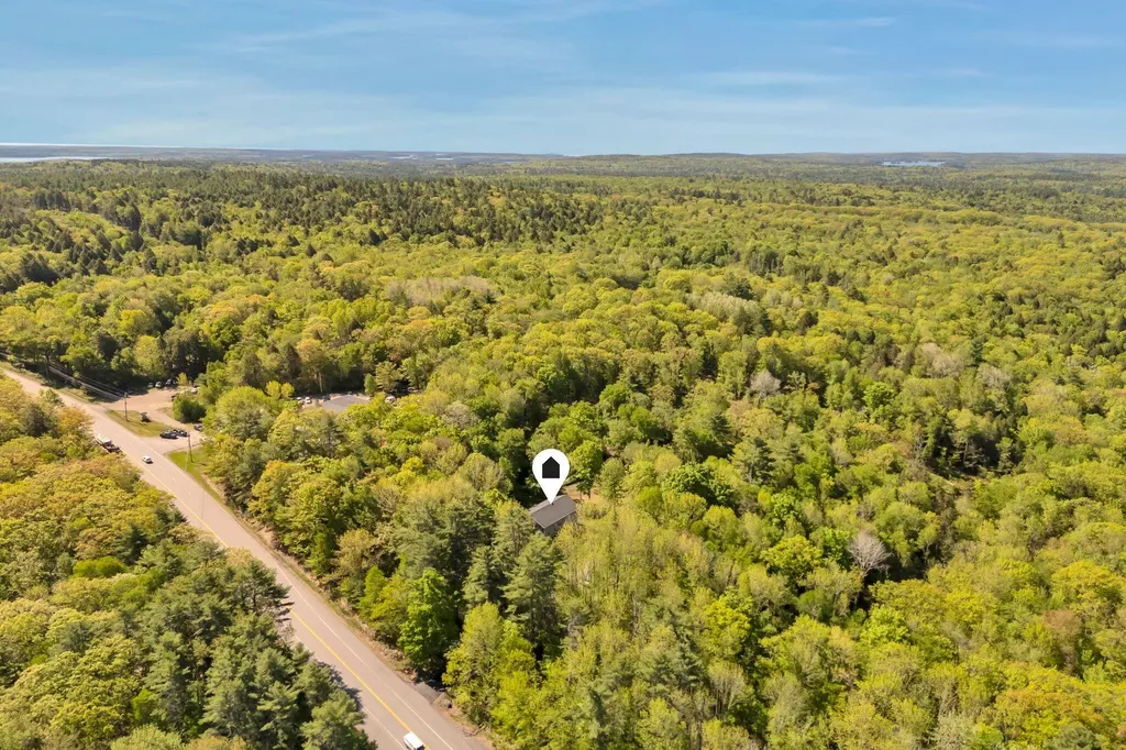 359 Atlantic Highway Waldoboro ME 04572