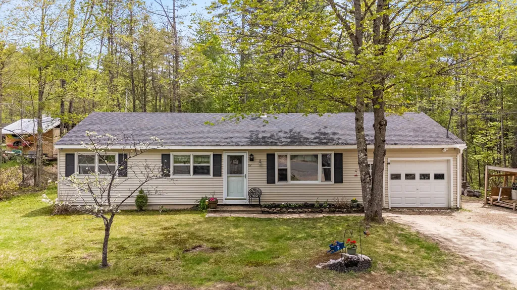 82 Oak Hill Road Otisfield ME 04270