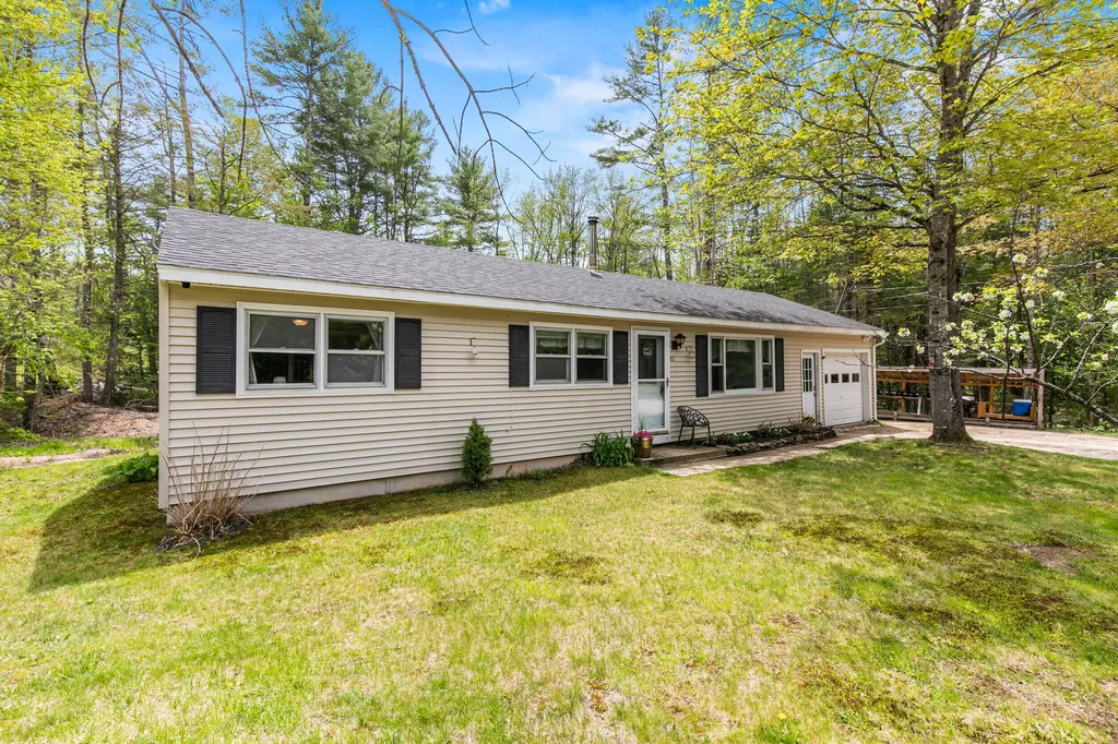 82 Oak Hill Road Otisfield ME 04270