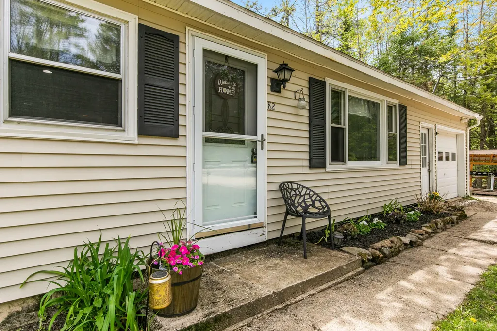 82 Oak Hill Road Otisfield ME 04270