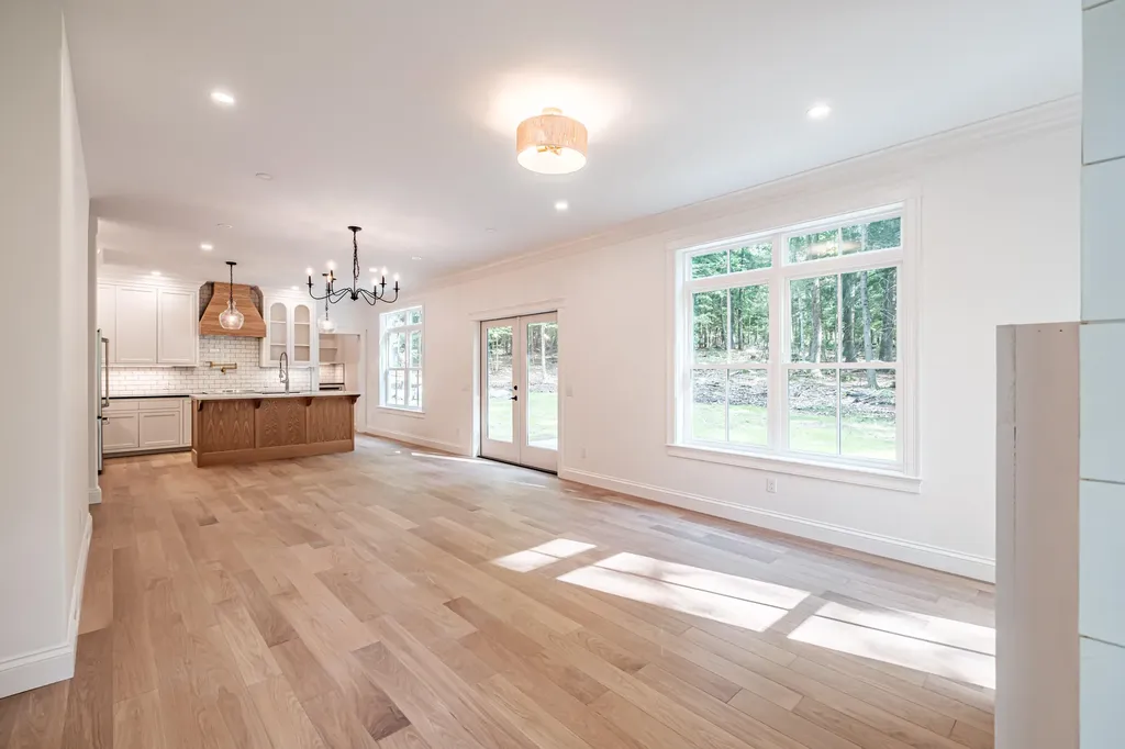 108 Highland Cliff Windham ME 04062