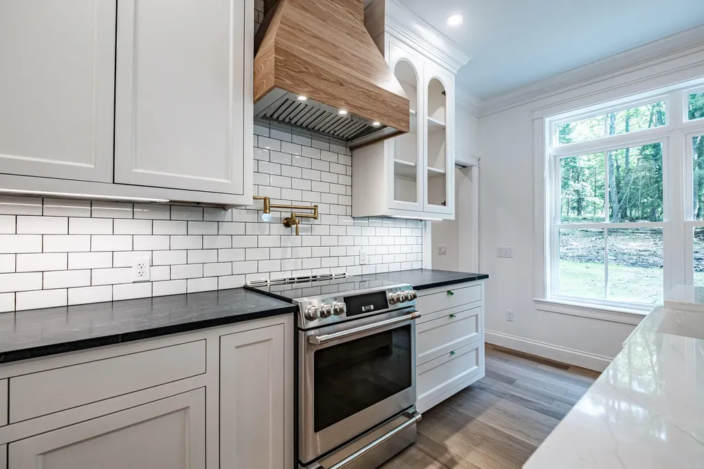 108 Highland Cliff Windham ME 04062
