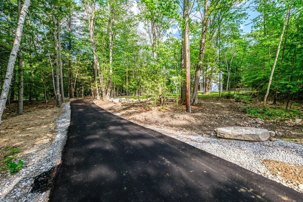 108 Highland Cliff Windham ME 04062