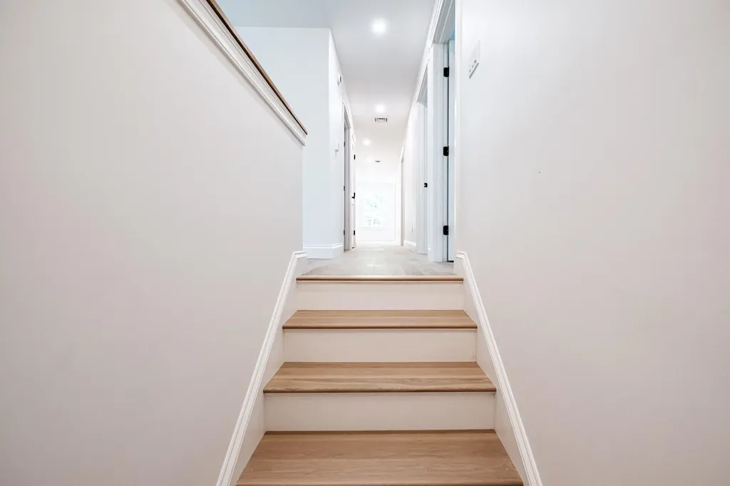 108 Highland Cliff Windham ME 04062