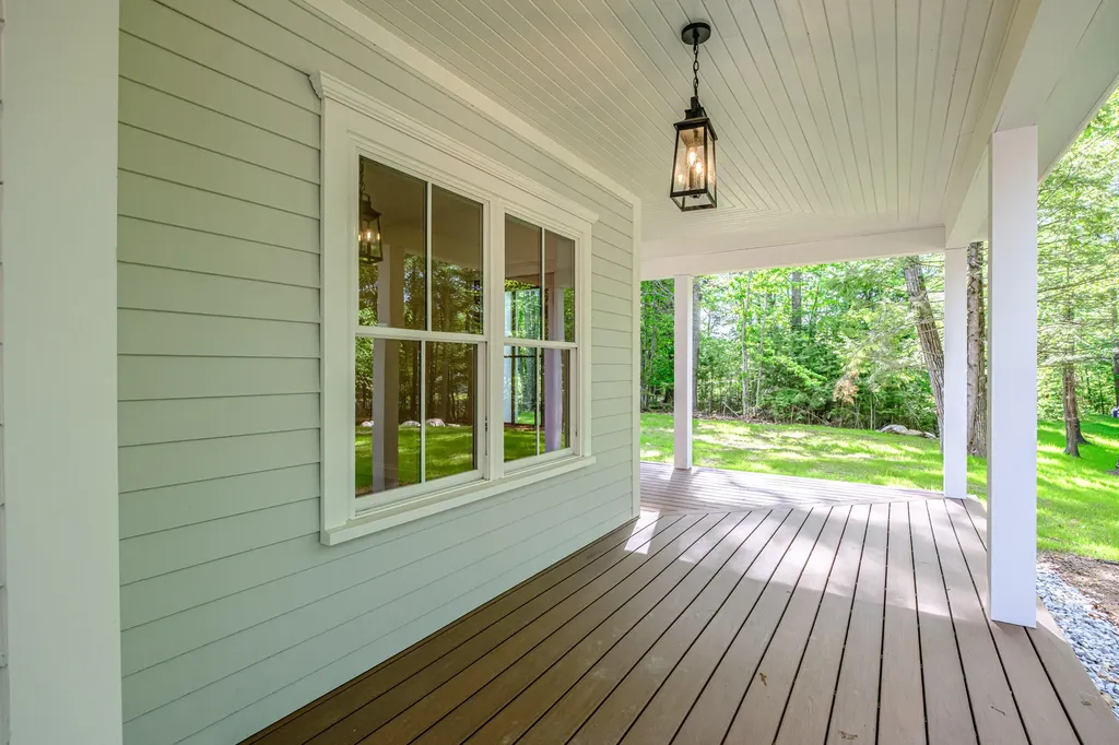 108 Highland Cliff Windham ME 04062