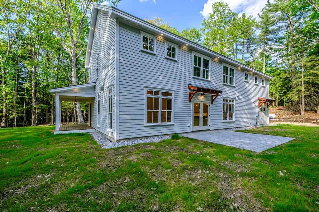 108 Highland Cliff Windham ME 04062