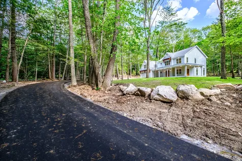 108 Highland Cliff Windham ME 04062