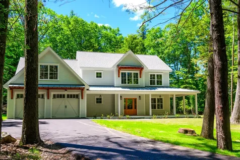 108 Highland Cliff Windham ME 04062