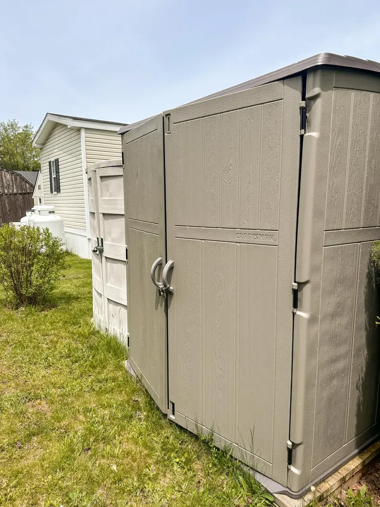 8 Jordan Drive Lisbon ME 04252