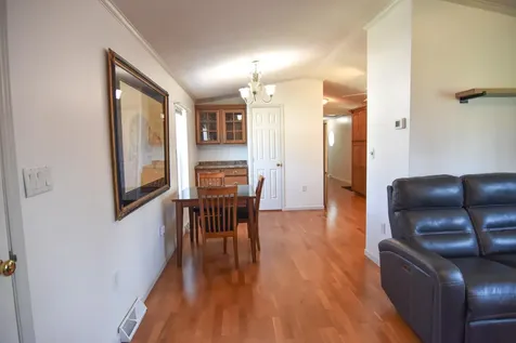 8 Jordan Drive Lisbon ME 04252
