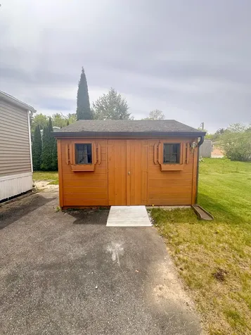 8 Jordan Drive Lisbon ME 04252