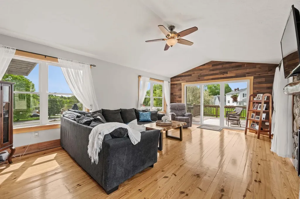 19 Alberta Drive Westbrook ME 04092