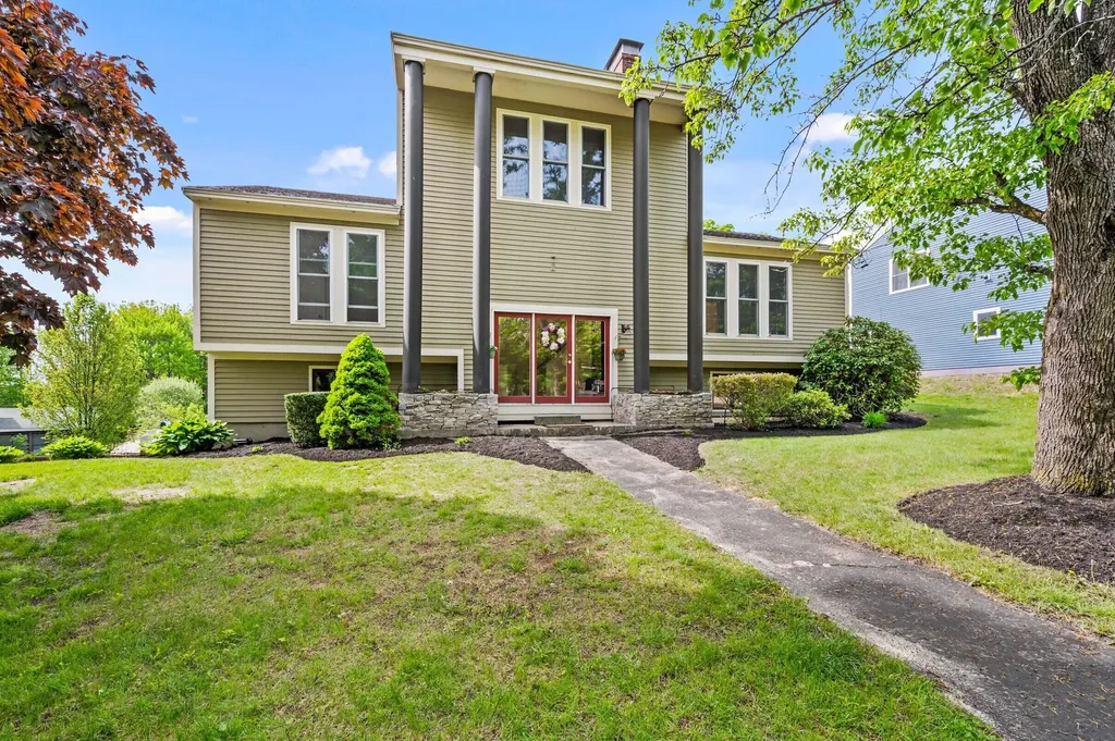 19 Alberta Drive Westbrook ME 04092