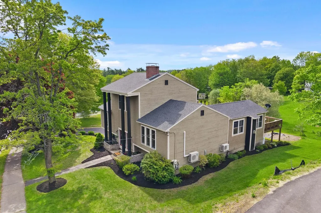 19 Alberta Drive Westbrook ME 04092