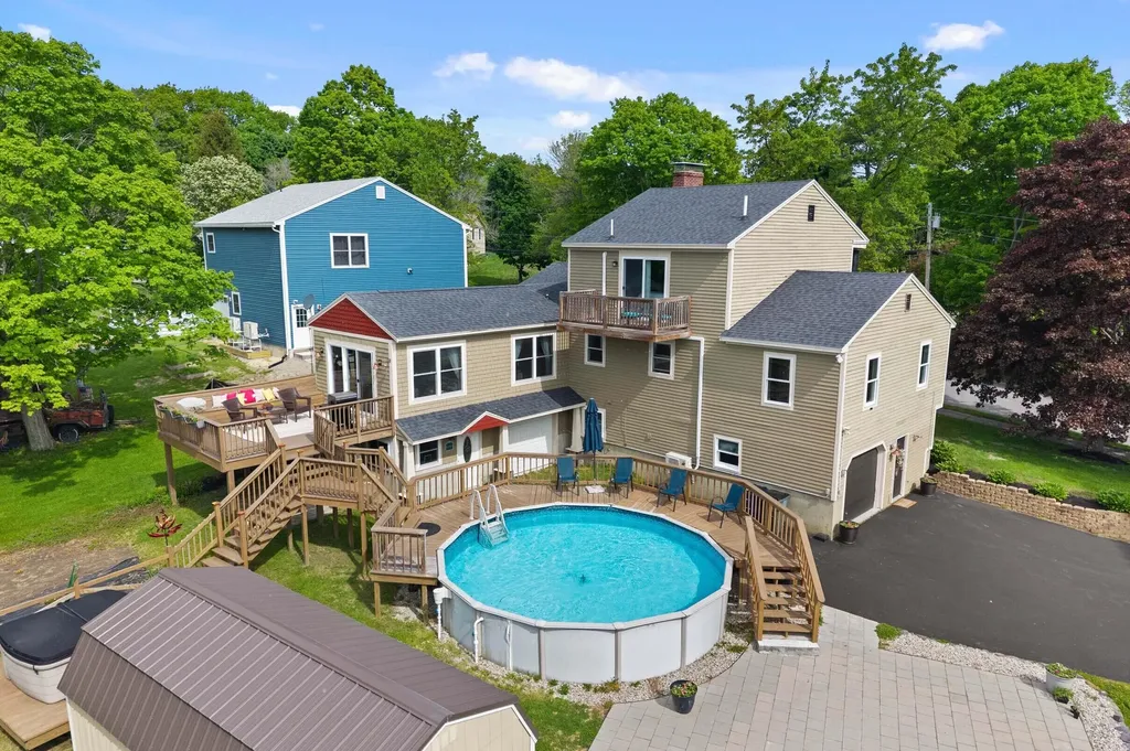 19 Alberta Drive Westbrook ME 04092
