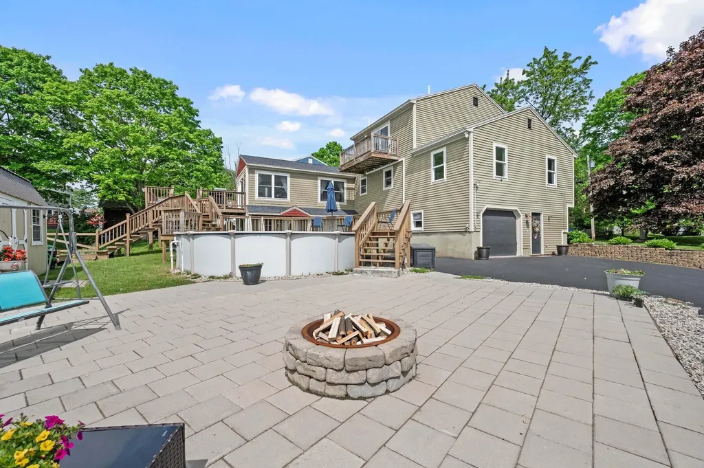 19 Alberta Drive Westbrook ME 04092