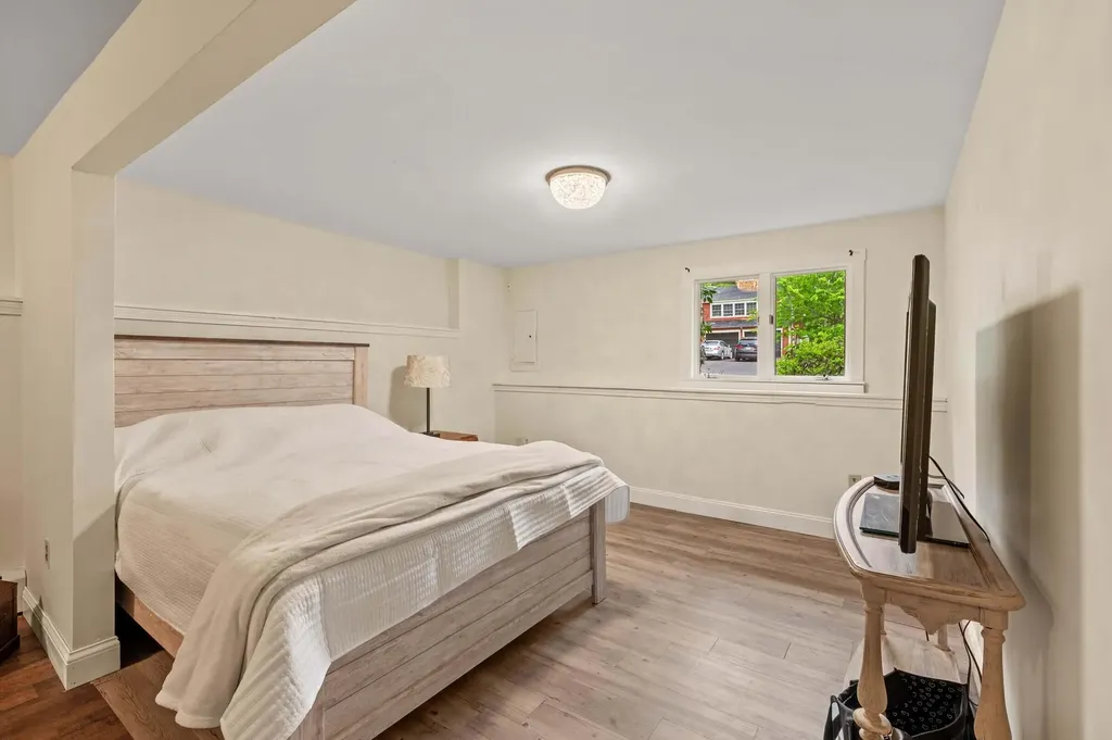 19 Alberta Drive Westbrook ME 04092