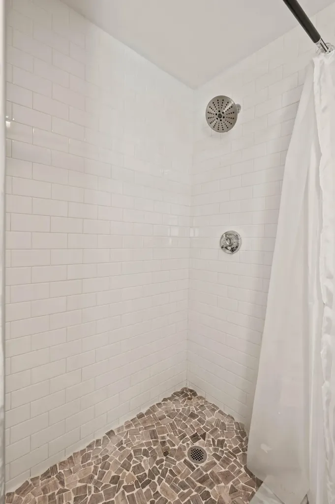 19 Alberta Drive Westbrook ME 04092
