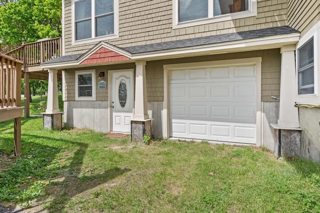 19 Alberta Drive Westbrook ME 04092