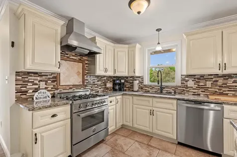 19 Alberta Drive Westbrook ME 04092