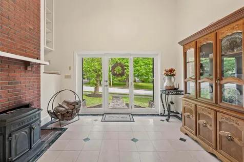 19 Alberta Drive Westbrook ME 04092