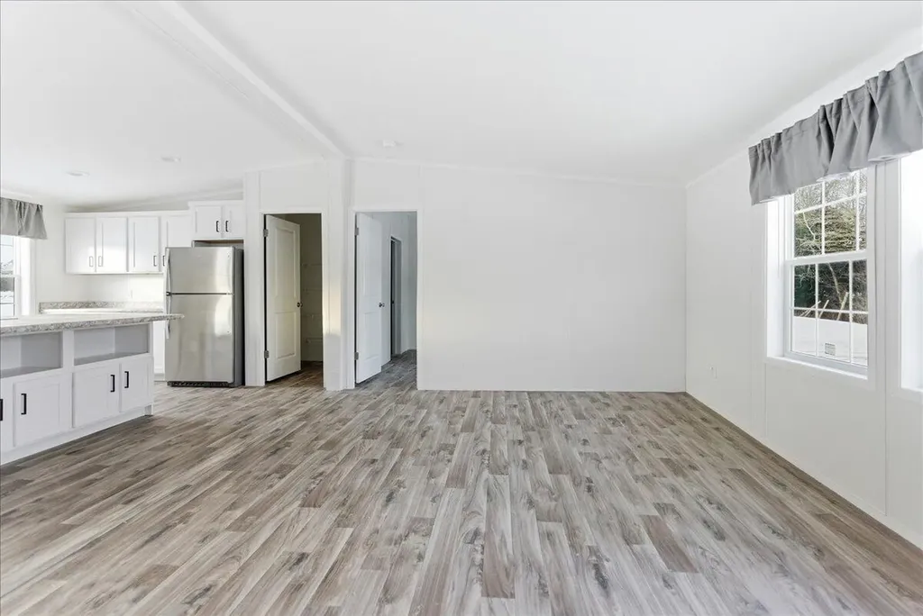 59 Beech Lane Whitefield ME 04353