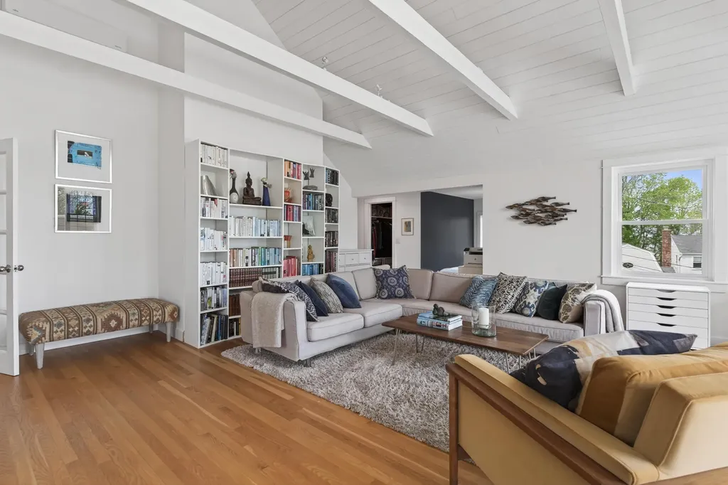 12 Reef Road Cape Elizabeth ME 04107