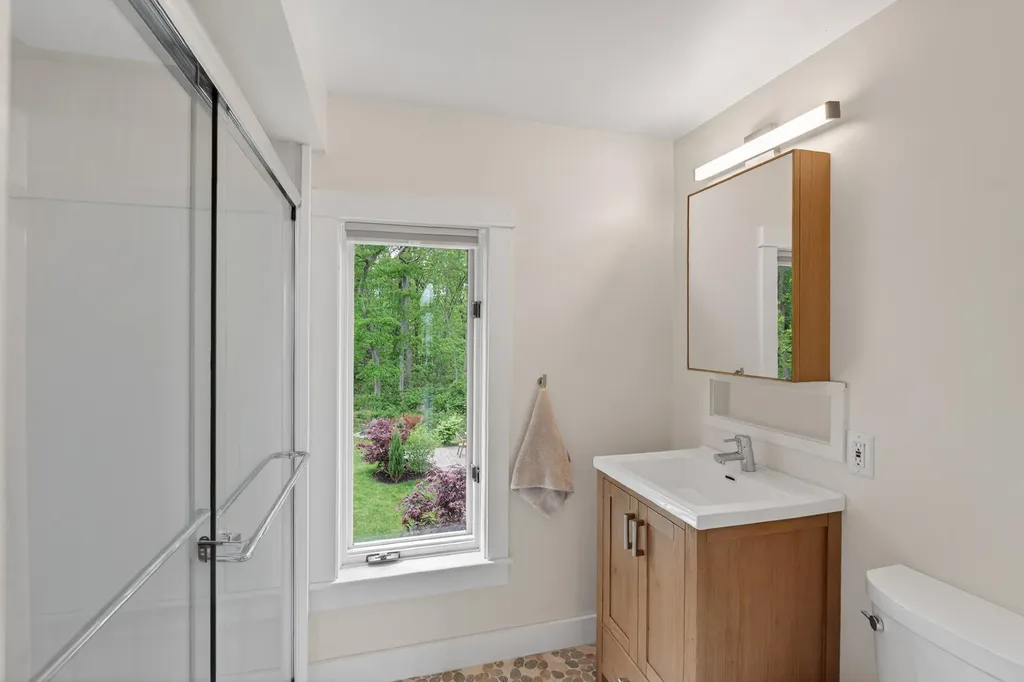12 Reef Road Cape Elizabeth ME 04107