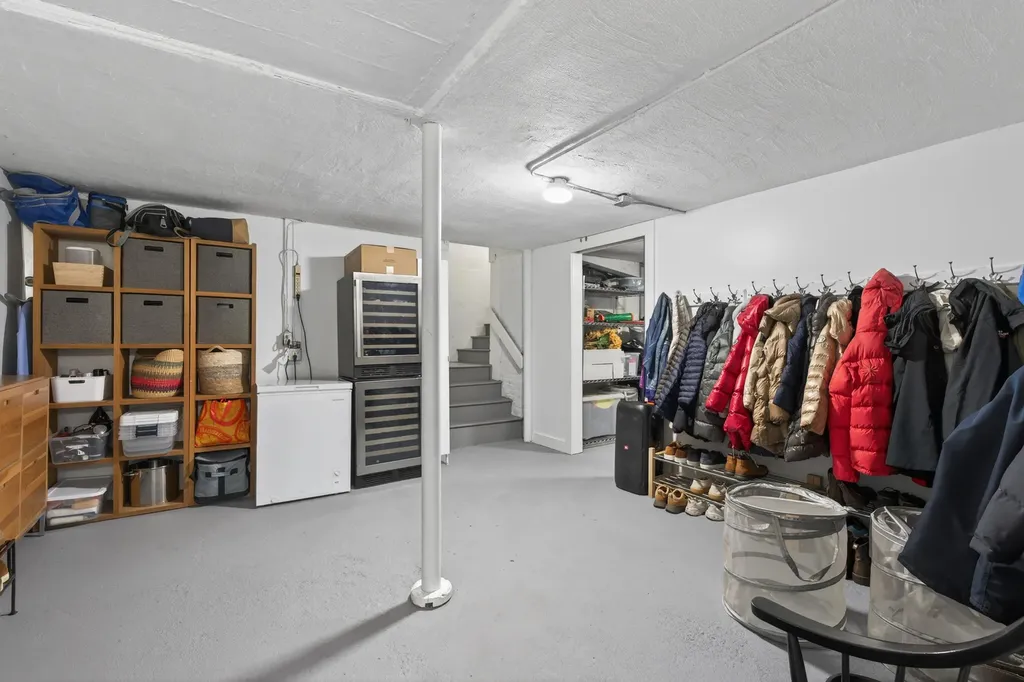 12 Reef Road Cape Elizabeth ME 04107