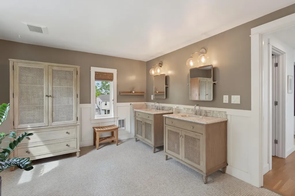 12 Reef Road Cape Elizabeth ME 04107
