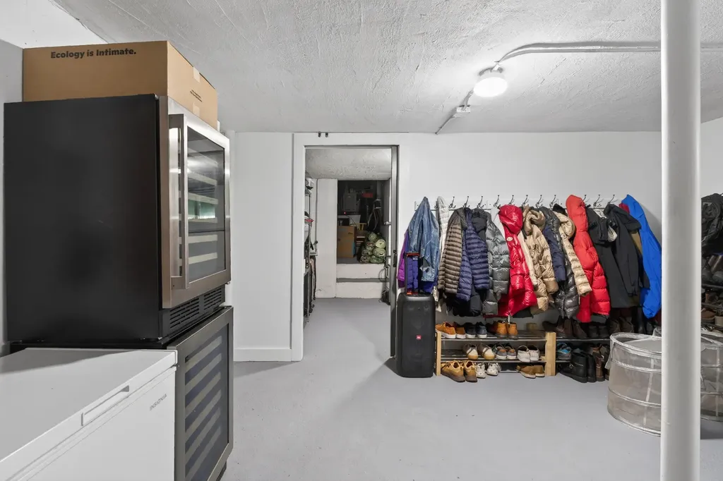 12 Reef Road Cape Elizabeth ME 04107