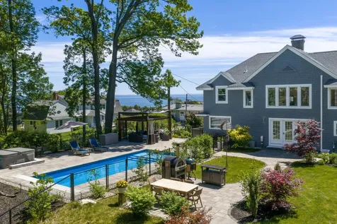 12 Reef Road Cape Elizabeth ME 04107