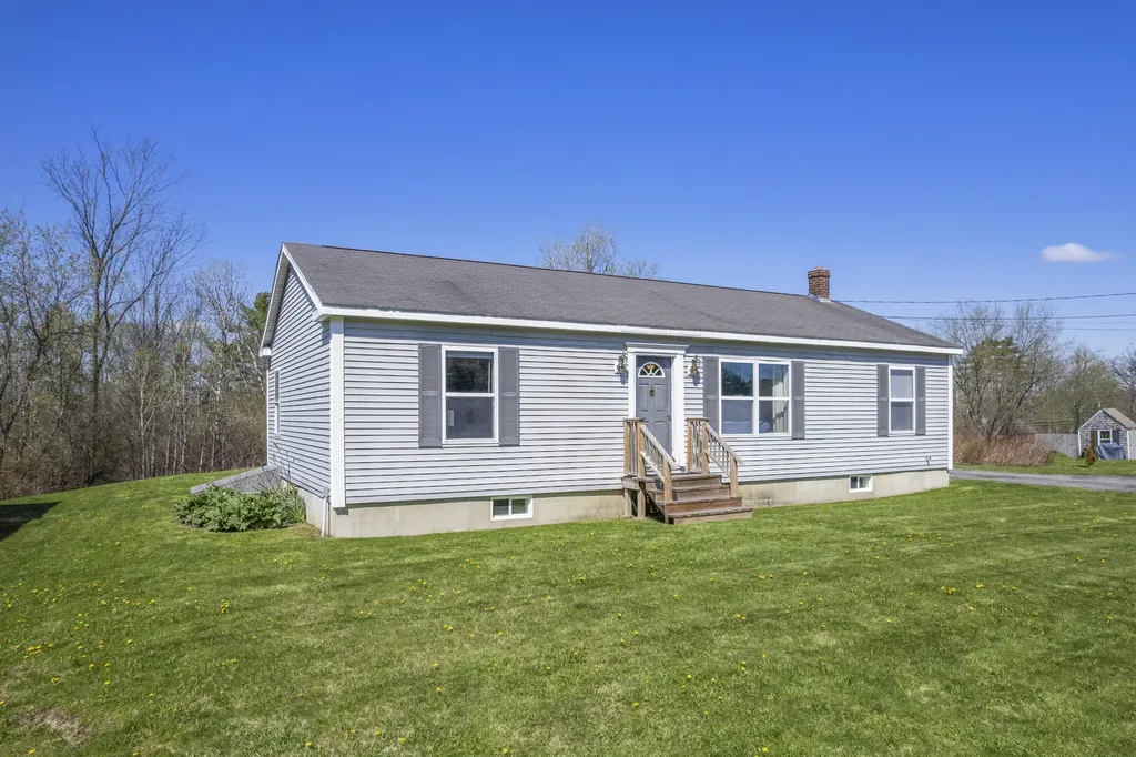 13 Liberty Drive West Gardiner ME 04345