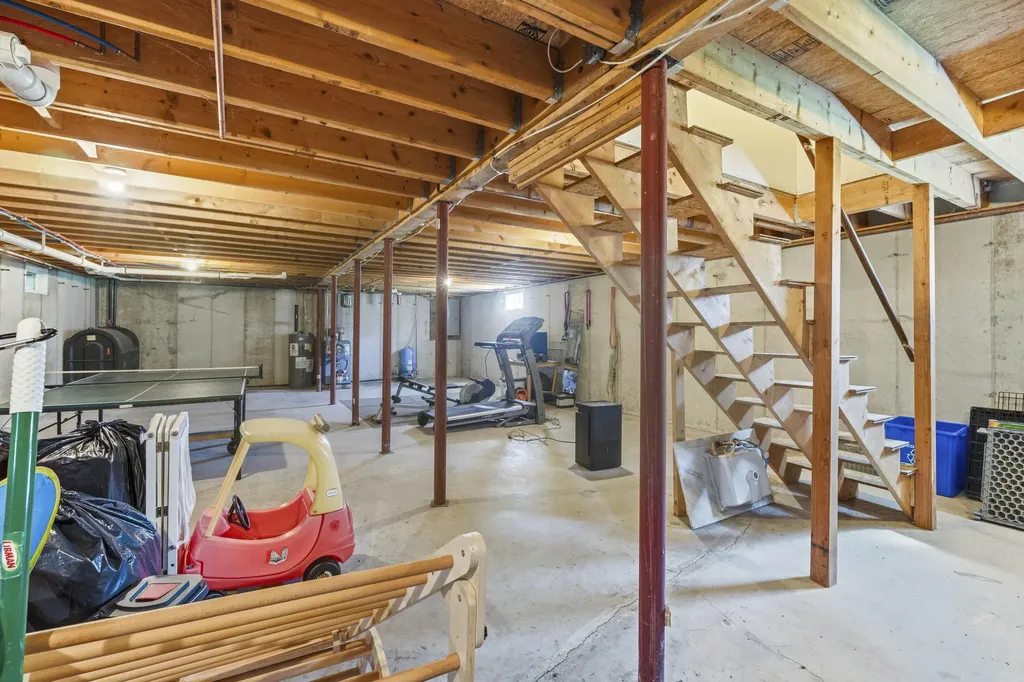 13 Liberty Drive West Gardiner ME 04345