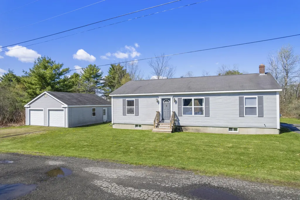 13 Liberty Drive West Gardiner ME 04345