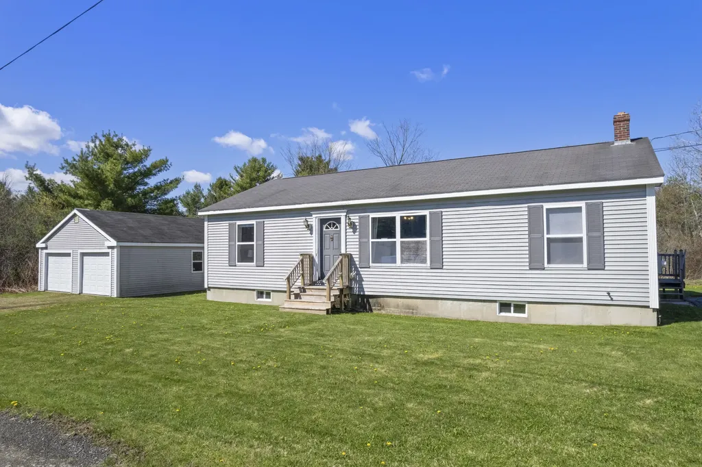 13 Liberty Drive West Gardiner ME 04345
